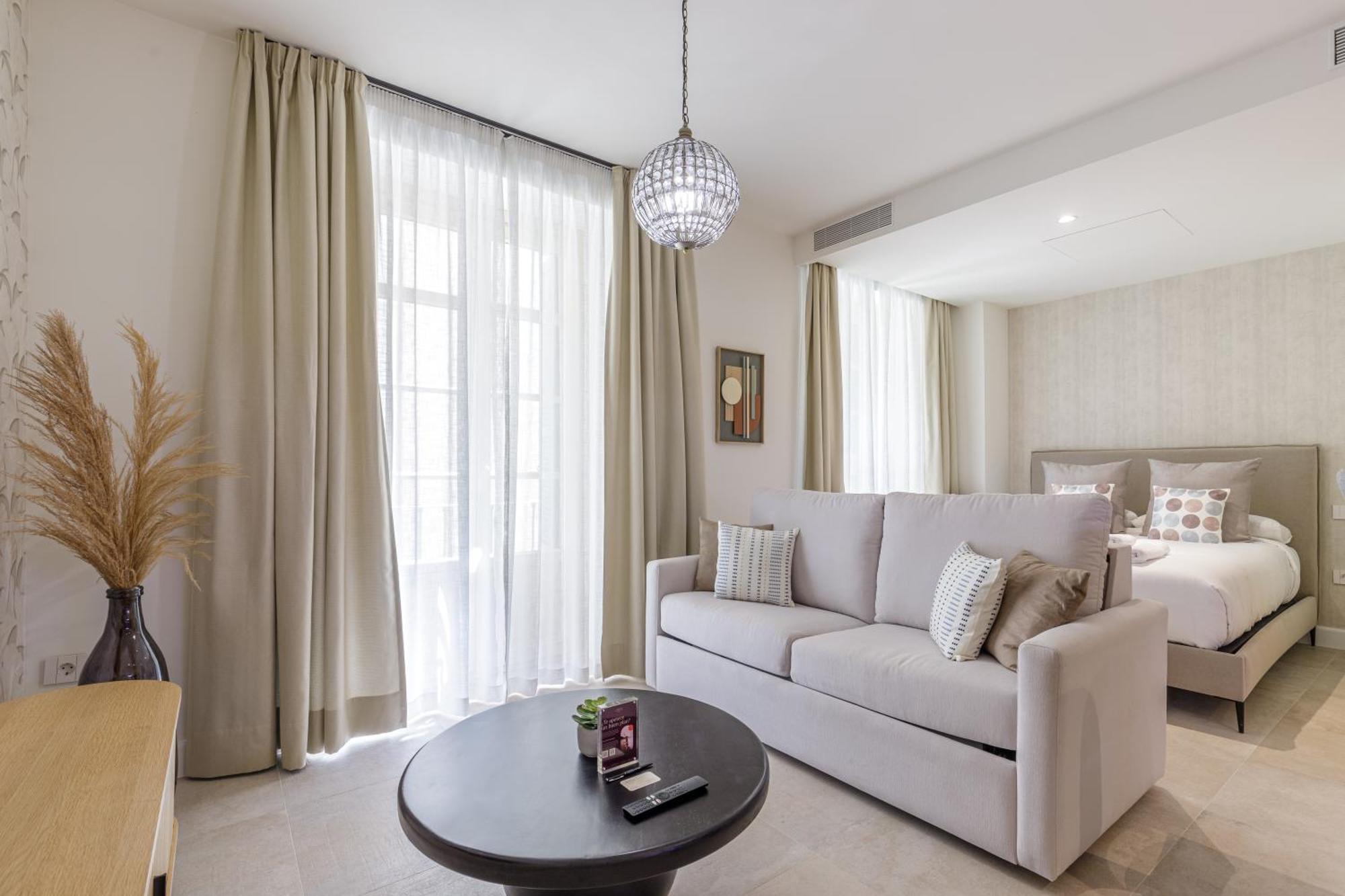 Plaza Del Siglo Suites & Boutique Apartments By Caleta Homes Malaga Luaran gambar